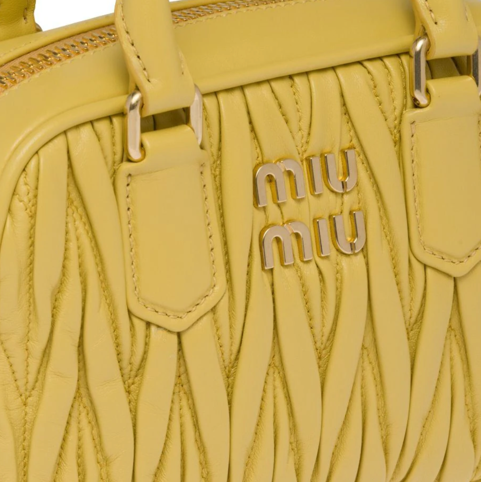 30,439 Miu Miu Bag Stock Photos, High-Res Pictures, and Images - Getty  Images