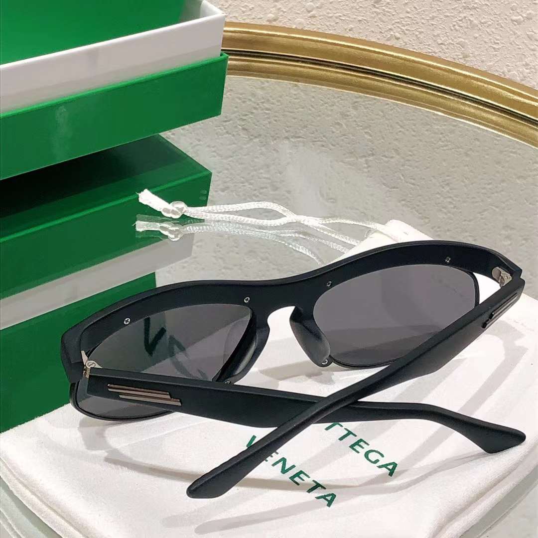 Bottega veneta hot sale sunglasses price